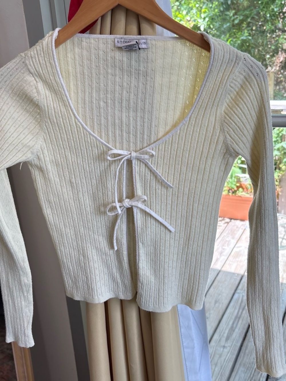 Sincerely Jules pale yellow Ribbed Tie-Front Top size small